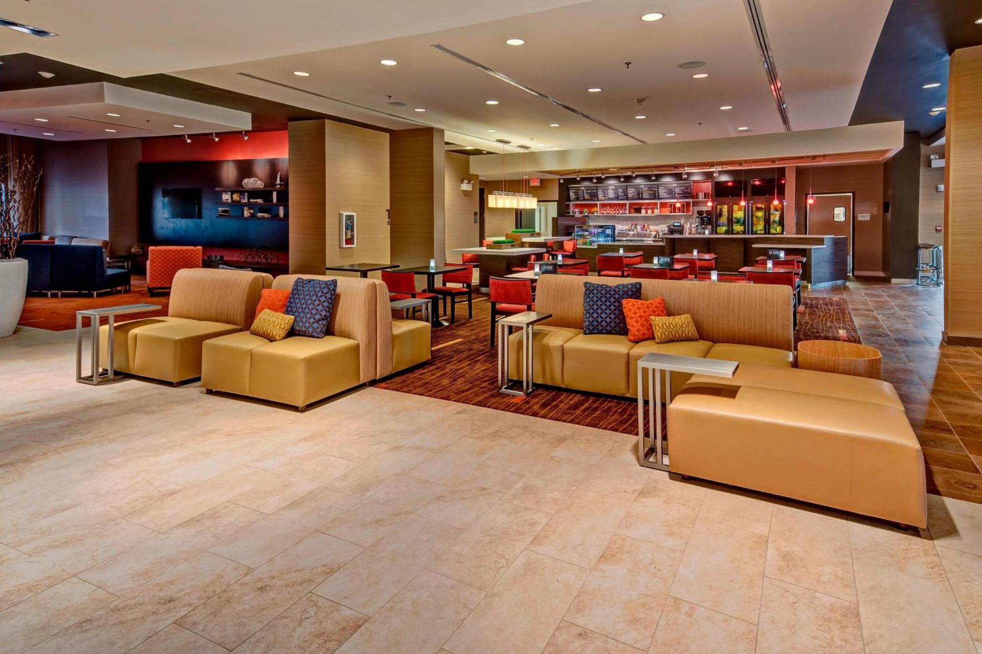Hotel Courtyard By Marriott Long Island
